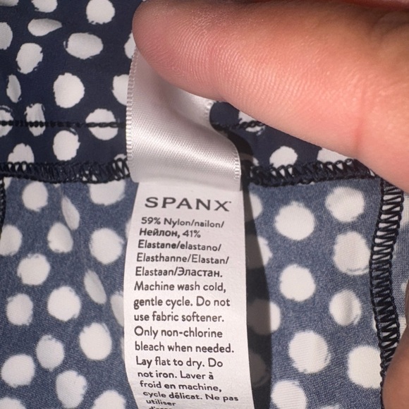 SPANX Navy Painted Dot 4" Sun Protection Pull-on Sunshine Shorts Large - Picture 2 of 10
